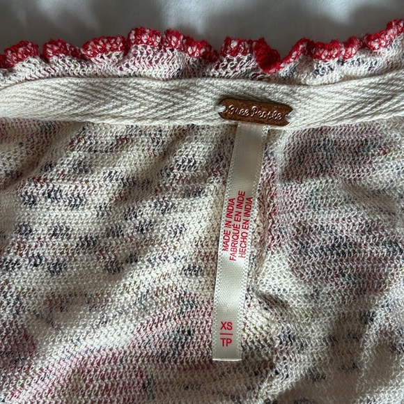 Free People Oh My Baby Tee Cropped Blouse Top Ruched Printed Cotton - Picture 3 of 3